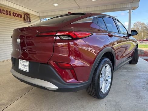 Used 2024 Buick Envista Preferred w/ Convenience I Package image 6