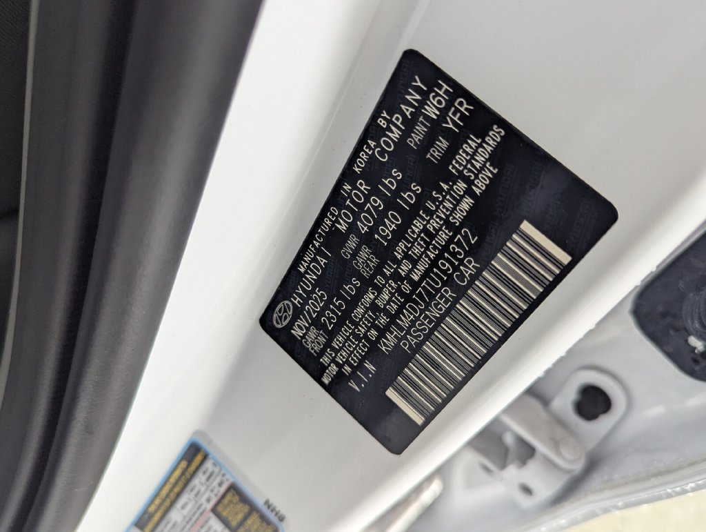 New 2026 Hyundai Elantra SEL FWD image 26