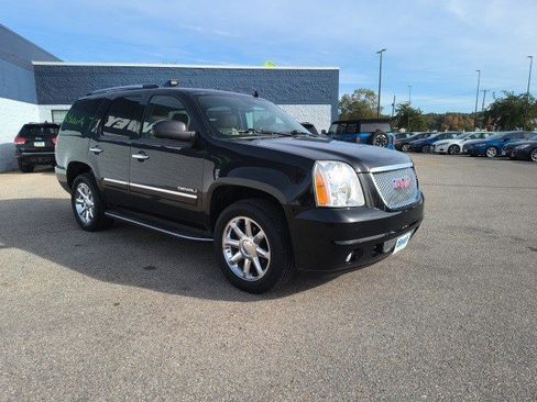 Used 2014 GMC Yukon Denali image 7