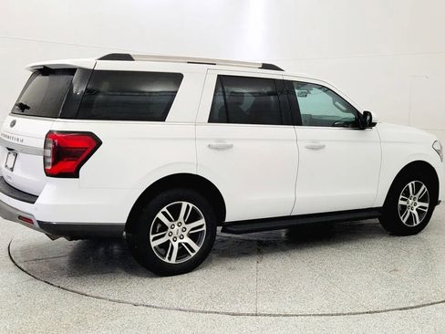 Used 2024 Ford Expedition Limited image 7