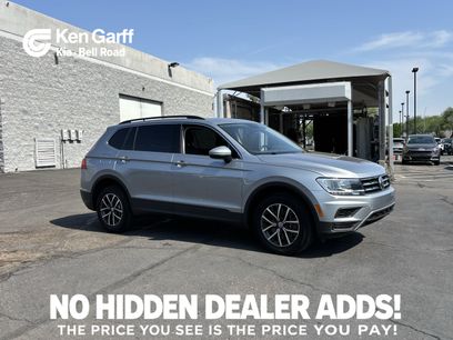 Used 2019 Volkswagen Tiguan SE w/ Panoramic Sunroof Package