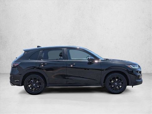 Used 2023 Honda HR-V Sport image 4