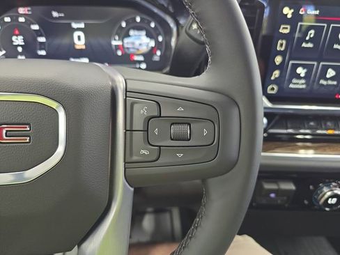 New 2026 GMC Sierra 1500 Elevation w/ LPO, Elevation Black Package image 17