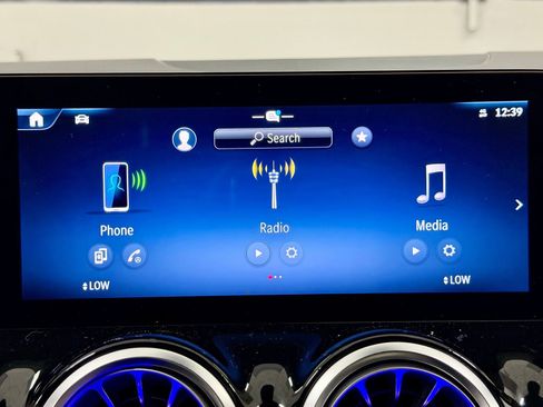 Certified 2026 Mercedes-Benz GLA 250 image 32