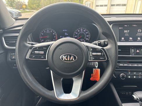 Used 2020 Kia Optima LX FWD image 23