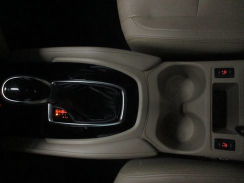 Used 2017 Nissan Rogue SL w/ SL Premium Package AWD/4WD image 28