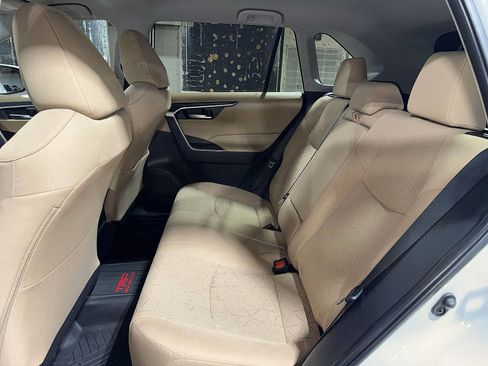 Certified 2025 Toyota RAV4 XLE AWD/4WD image 17