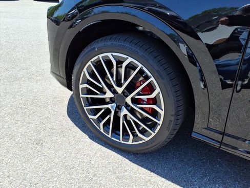 New 2026 Audi SQ5 Prestige AWD/4WD image 9