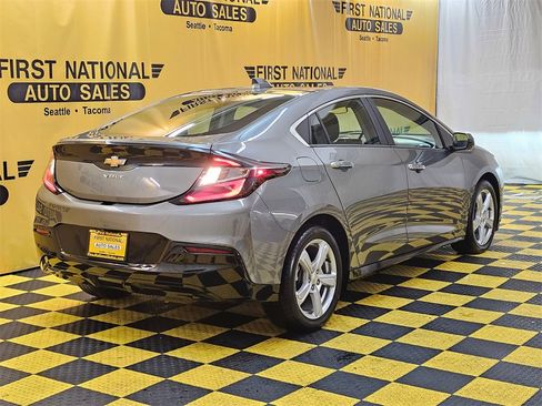 Used 2016 Chevrolet Volt LT image 3
