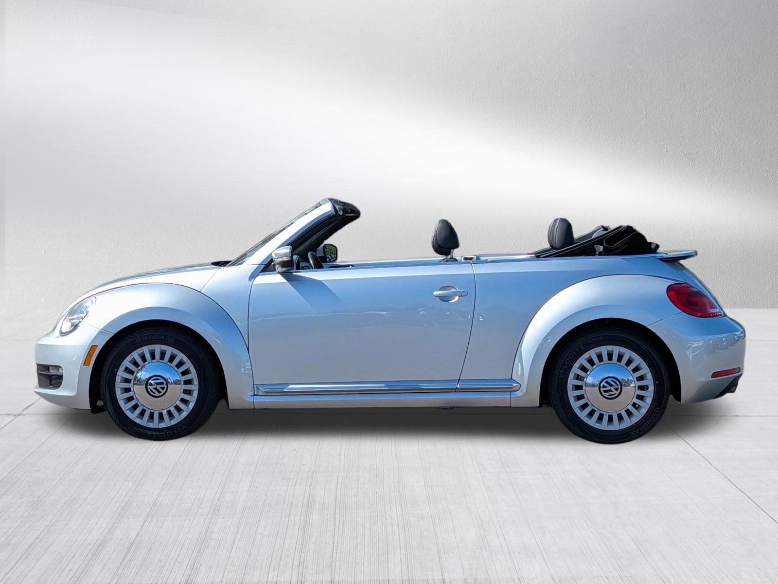 Used 2013 Volkswagen Beetle 2.5 FWD image 4