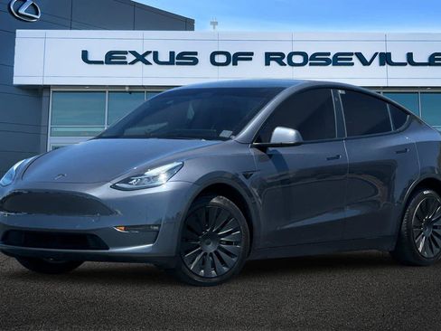Used 2021 Tesla Model Y Long Range AWD/4WD image 1
