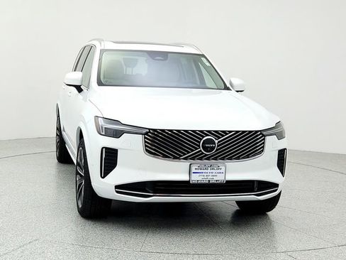 New 2026 Volvo XC90 B6 Ultra image 2