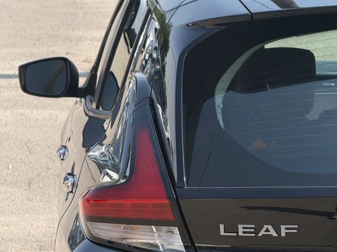 Used 2025 Nissan Leaf S FWD image 20