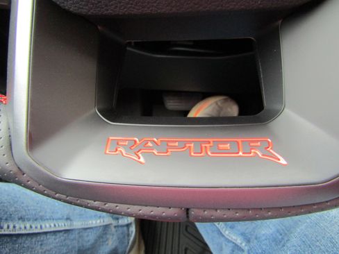 New 2025 Ford Ranger Raptor image 24