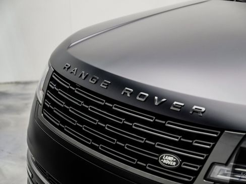 Used 2023 Land Rover Range Rover SE image 30