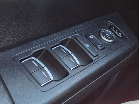 Certified 2025 Honda CR-V Sport Touring image 32