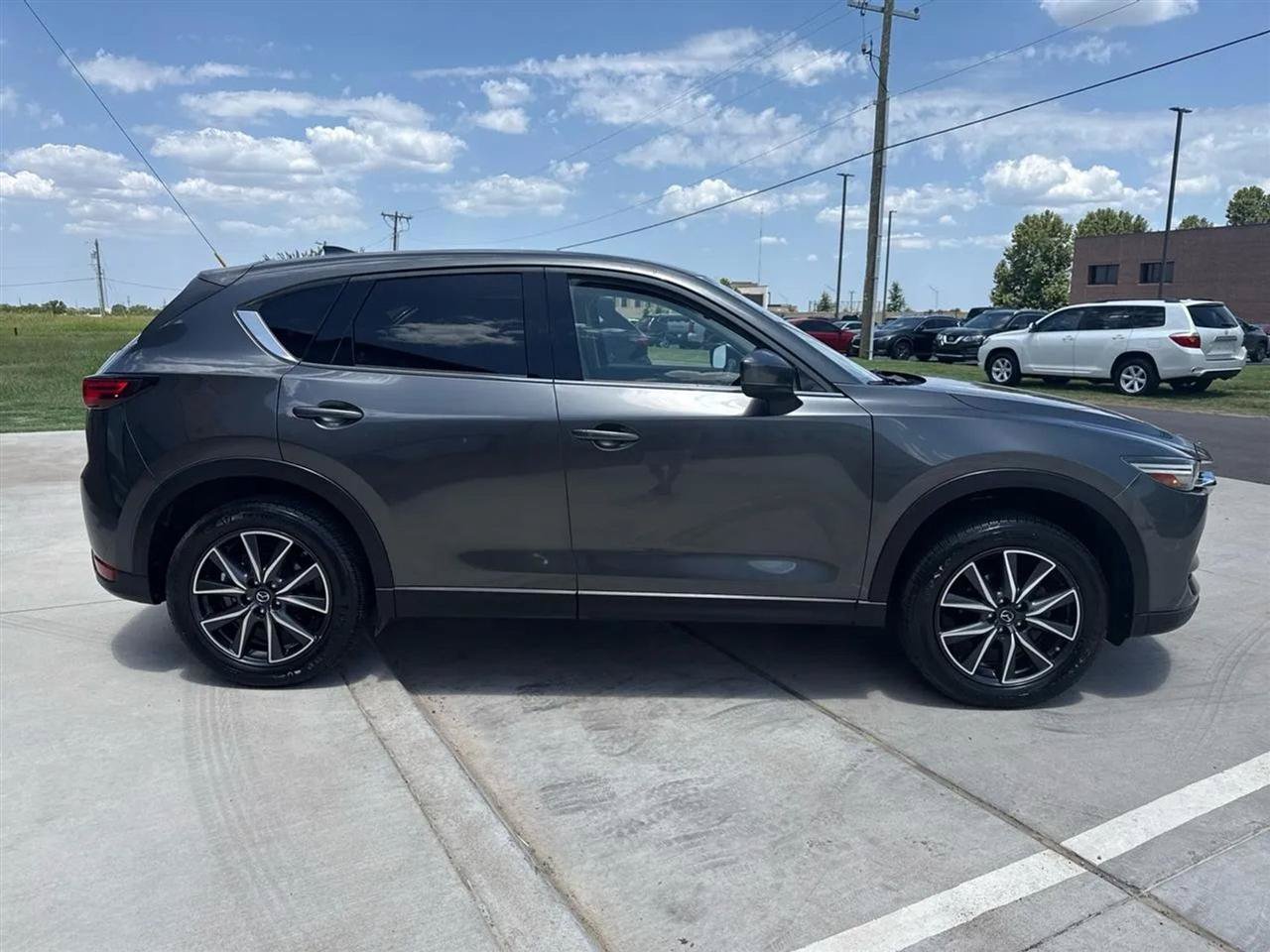 Used 2017 MAZDA CX-5 Grand Touring AWD/4WD image 9