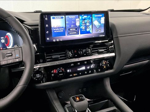 New 2026 Nissan Pathfinder Platinum w/ Cargo Package AWD/4WD image 8