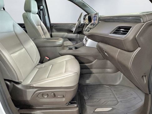 Used 2021 GMC Yukon SLT w/ SLT Luxury Plus Package AWD/4WD image 30