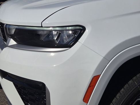 New 2026 Jeep Grand Cherokee Summit AWD/4WD image 5
