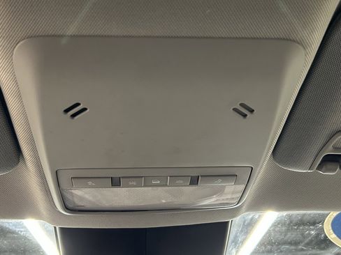 Used 2019 Chevrolet Trax LT w/ LT Convenience Package image 37