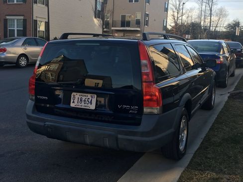 Used 2002 Volvo V70 Cross Country image 4