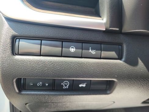 Used 2025 Nissan Rogue Platinum w/ Platinum Premium Package FWD image 13