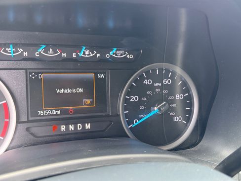 Used 2022 Ford F250 XLT w/ Black Appearance Package AWD/4WD image 11