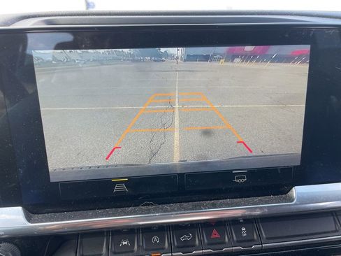 Used 2022 Chevrolet Silverado 1500 LT image 17