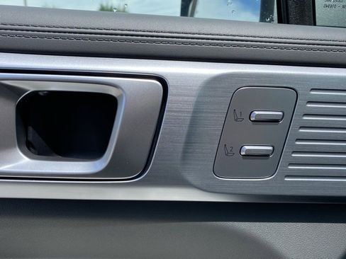 Used 2024 Hyundai Santa Fe Limited image 13