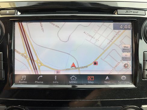 Used 2018 Nissan Altima 2.5 SV w/ 2.5 SV Technology Package FWD image 18