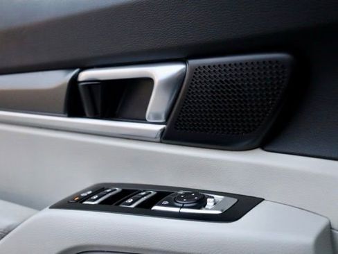 Used 2022 Kia Telluride S image 24