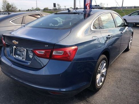 Used 2025 Chevrolet Malibu LT FWD image 5
