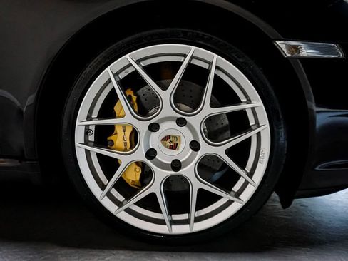 Used 2005 Porsche 911 Carrera S RWD image 44