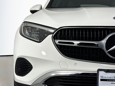 Certified 2025 Mercedes-Benz GLC 300 GLC 300 image 13