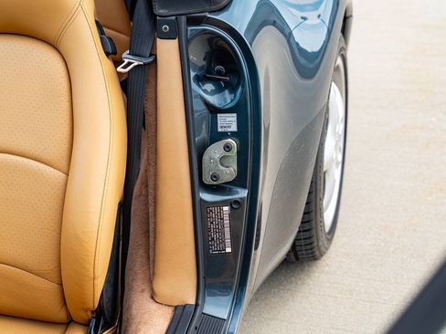 Used 1995 Porsche 911 Cabriolet image 51