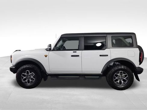 Certified 2023 Ford Bronco Badlands image 4