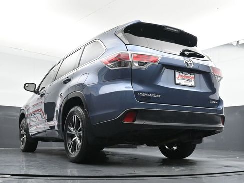 Used 2016 Toyota Highlander XLE image 42