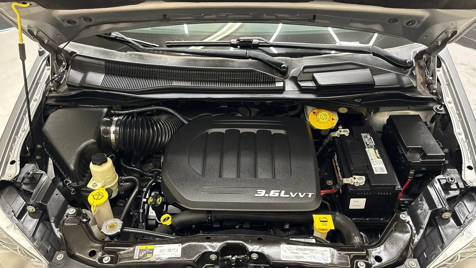 Used 2018 Dodge Grand Caravan SXT FWD image 6