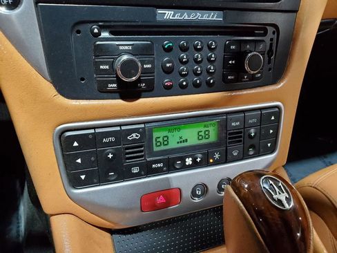 Used 2011 Maserati GranTurismo Coupe image 28