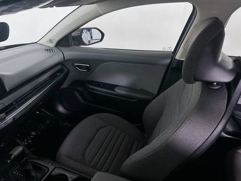 Used 2025 Kia K4 EX FWD image 22