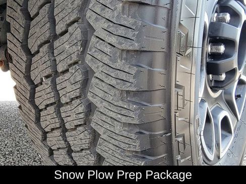 Used 2024 Ford F350 Platinum AWD/4WD image 12