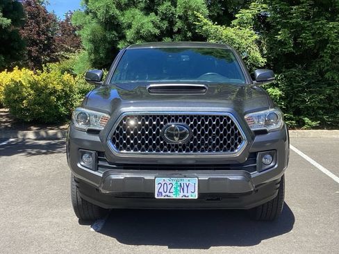 Used 2019 Toyota Tacoma TRD Sport w/ Technology Package AWD/4WD image 20
