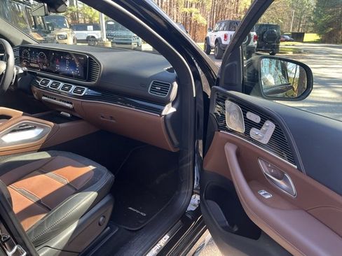 Used 2024 Mercedes-Benz GLE 53 AMG 4MATIC Coupe image 10