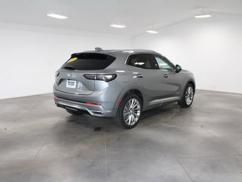 Used 2024 Buick Envision Avenir image 9