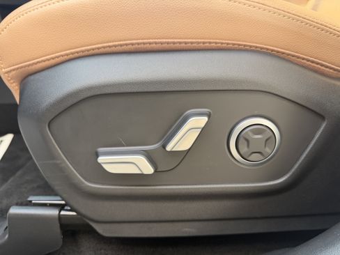 Certified 2025 Hyundai Santa Fe Limited image 31