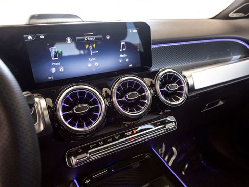 New 2025 Mercedes-Benz GLB 35 AMG 4MATIC image 20