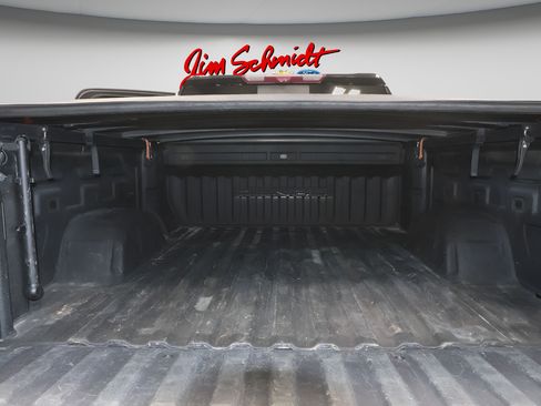 Used 2022 GMC Sierra 1500 Denali w/ Technology Package AWD/4WD image 34