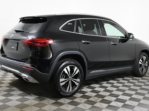 Used 2025 Mercedes-Benz GLA 250 4MATIC image 7