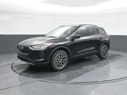 New 2025 Ford Escape SE w/ Class II Trailer Tow Package